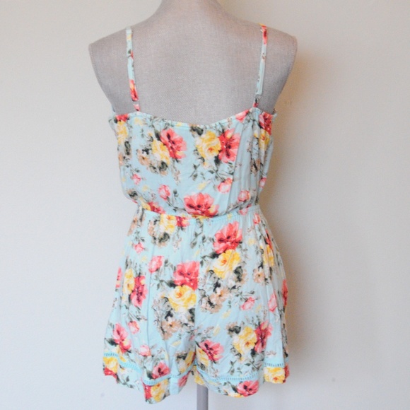 NWT [Be Bop] floral printed romper #225 - Picture 6 of 7